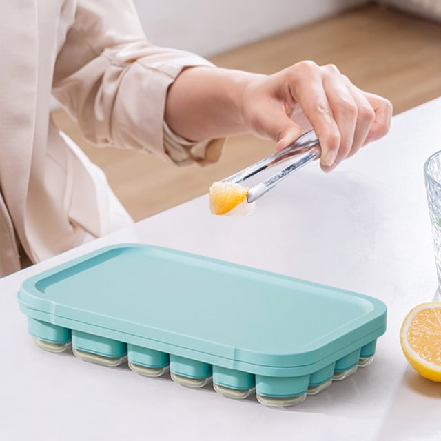 Ice Cube Tray,Silicone Ice Cube Trays for Freezer,22 Cavity Ice Trays for Freezer,Ice Tray with Spill-Resistant Removable Lid,Stackable Flexible Silicone Stackable Ice Tray for Cocktail,Whiskey