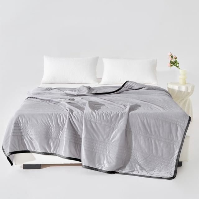Polyester Summer Quilt with Lace Trim - 100x70cm Lightweight Washable Air Conditioning Bedspread in Multicolor