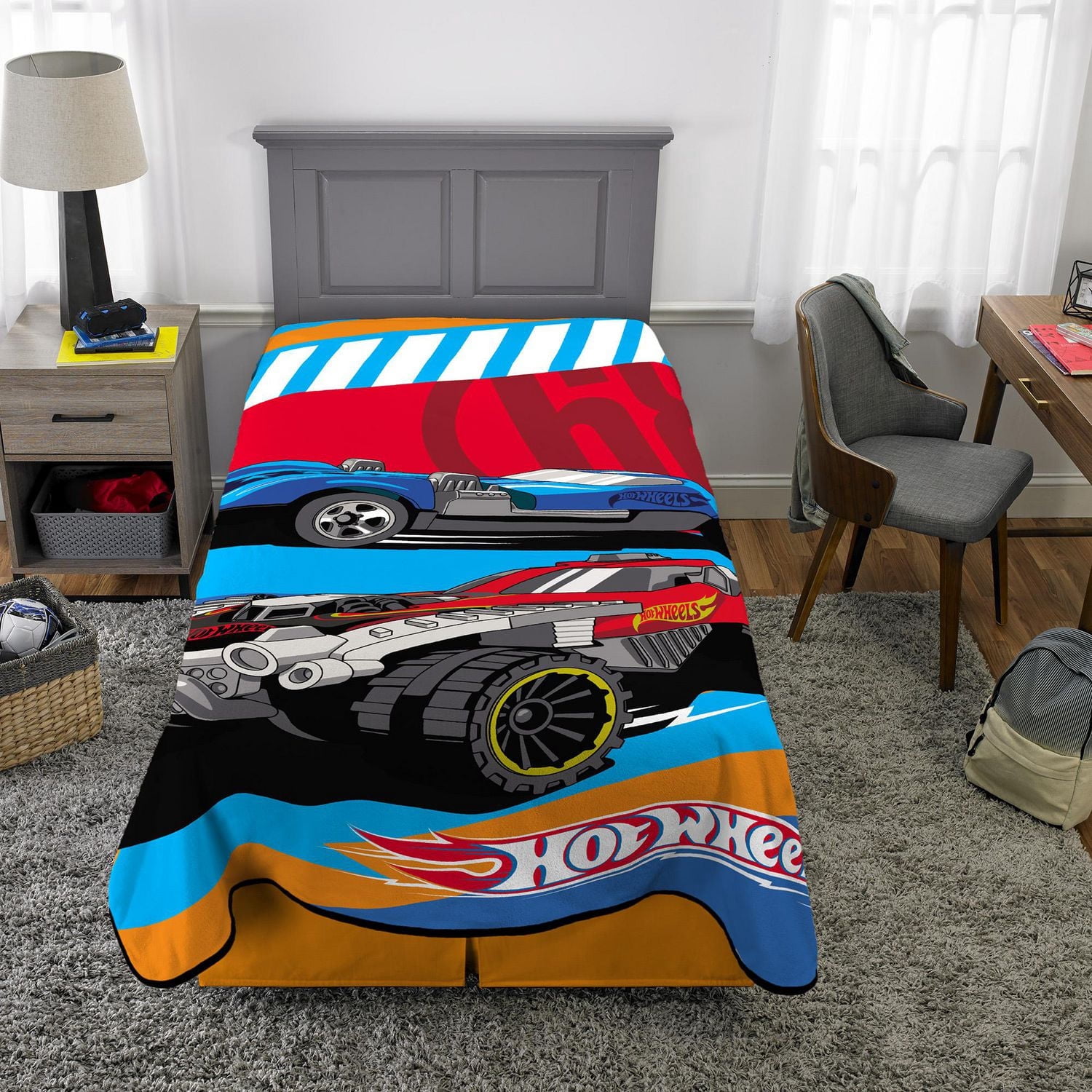 Hot Wheels "Burn Rubber" Blanket