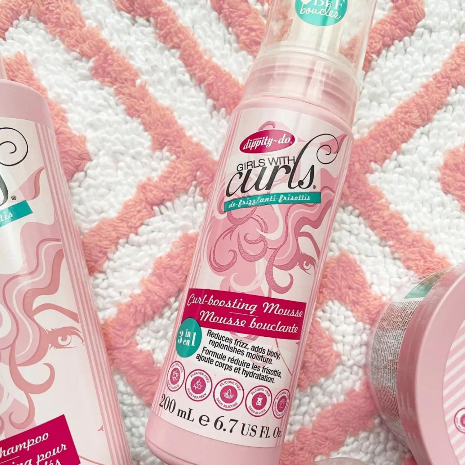 Mousse Bouclante – Ajoute du Corps et Réhydrate les Cheveux Secs, Frisottés et Bouclés – Sans Danger pour la Couleur & Sans Parabènes avec des Ingrédients Naturels