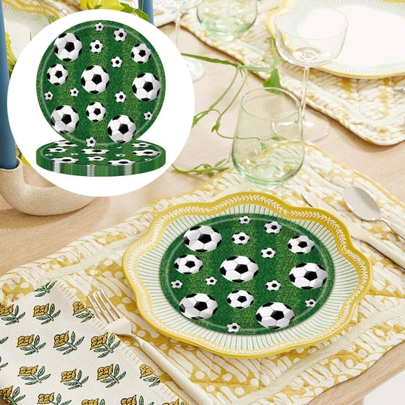Ensemble de Fête Jetable à Thème Football / Assiettes en Papier Vertes Nappe Serviettes / Trousse de Décoration d'Anniversaire 16 Pcs / Vaisselle Facile à Nettoyer pour Événements Sportifs Célébrations