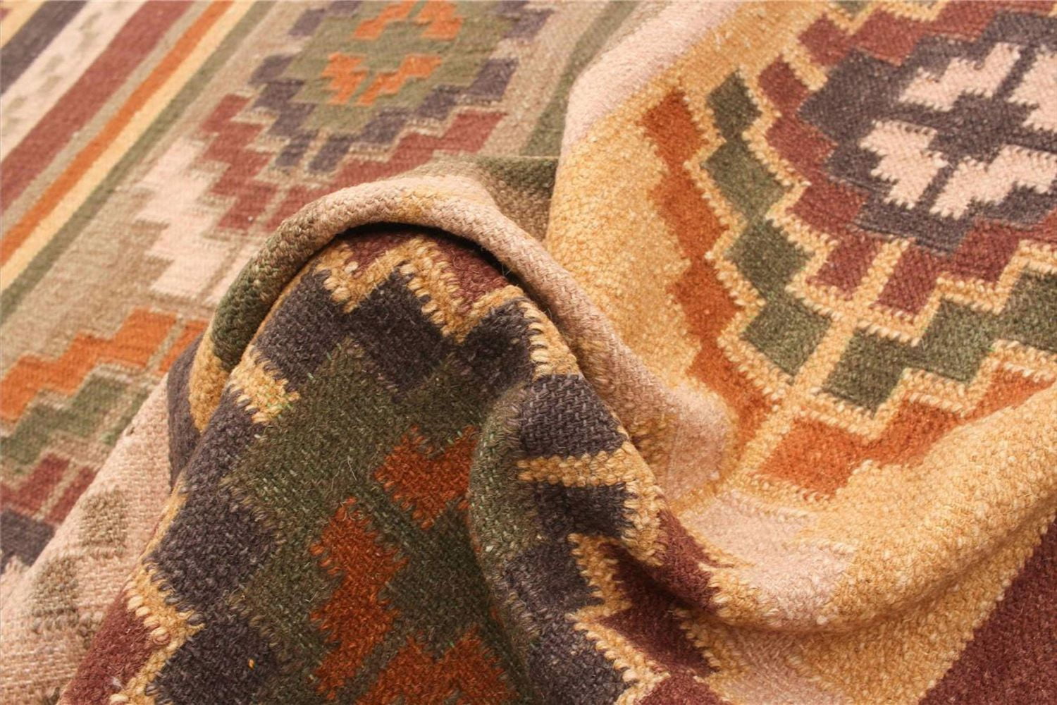 ECARPETGALLERY Tapis Fait à la Main pour Salon, Salle à Manger et Chambre à Coucher Géométrique Collection Organique & Pure 5'3" x 7'11" en Ivoire