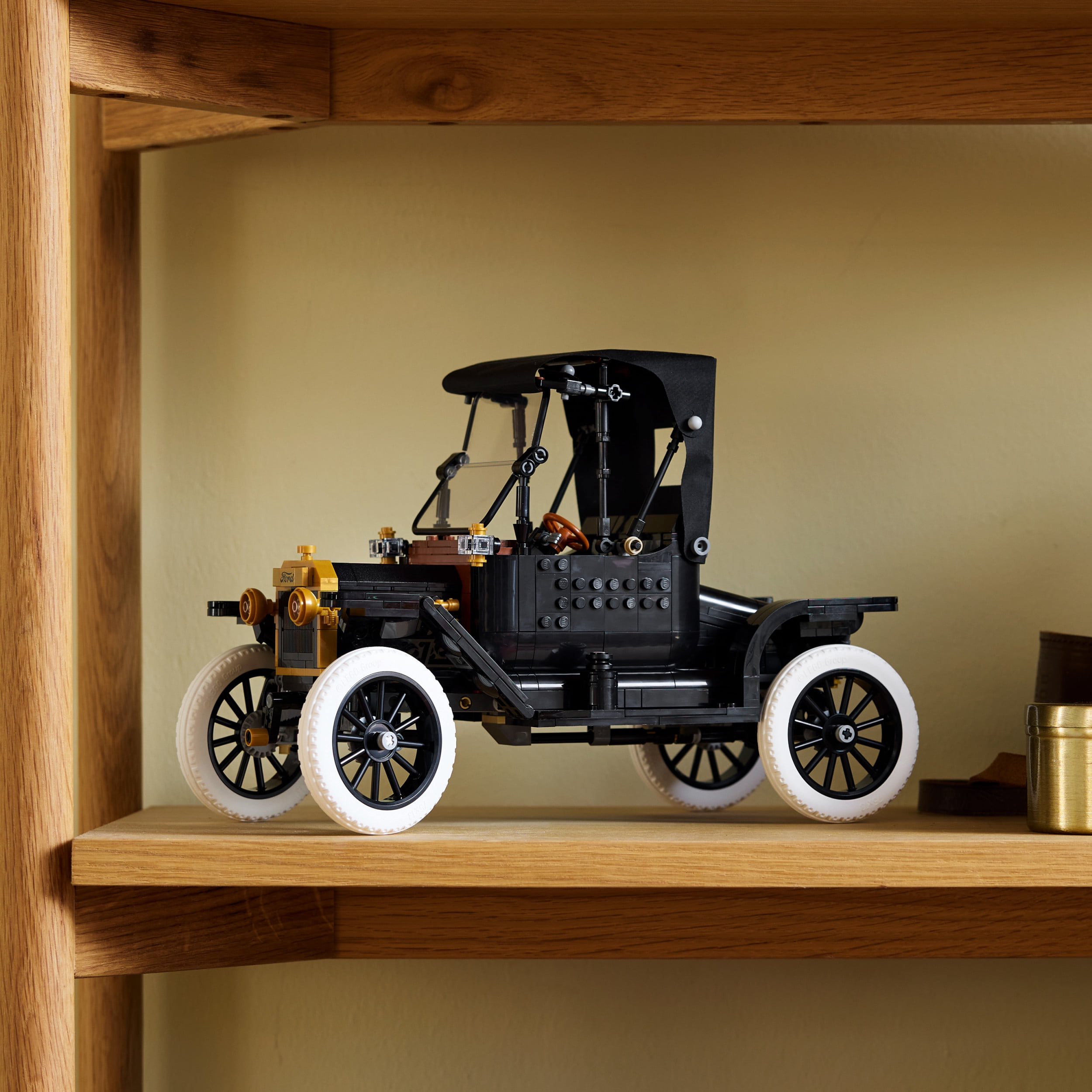 LEGO Icons Ford Model T, Ensemble de Modèle de Voiture 11376