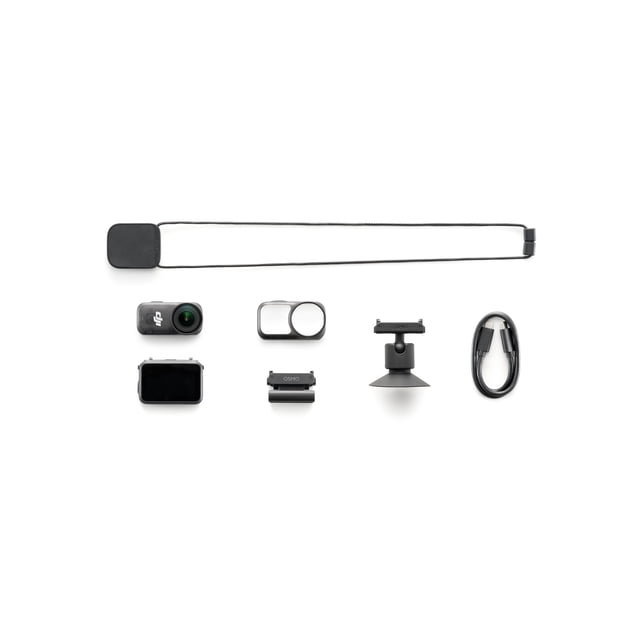 OSMO NANO Standard Combo (128 Go) avec une Caméra d'Action Compacte 4K/60fps Offrant un Grand Champ de Vision de 143°, Conception Magnétique Double Face, Écran Tactile, Deux Montures Magnétiques Incluant une base à Ventouse, Câble de Chargement USB-C et Sangle de Cou Noire sur Fond Blanc, Idéal pour Filmer des Aventures Mains Libres.
