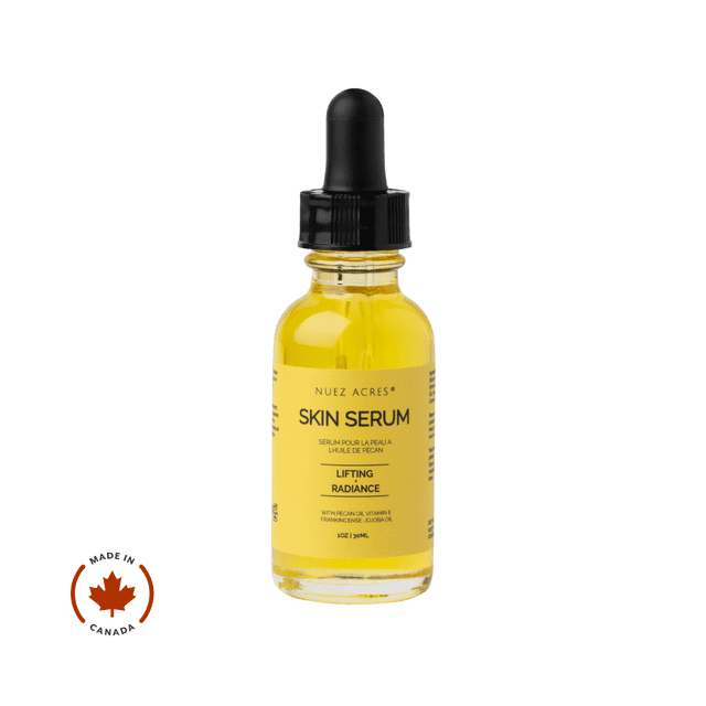 Nuez Acres® Sérum Raffermissant de Jour pour la Peau avec Vitamine E, Huile de Pacanes et Jojoba, 30 ml, Présenté dans une Bouteille Compte-Gouttes en Verre Transparent avec Sérum Jaune et Dessus en Caoutchouc Noir, un Sérum facial Léger Qui Hydrate, Raffermit et Illumine la Peau Tout en Améliorant l'Élasticité et la texture, Convient à l'Usage Quotidien en Soins de la Peau.