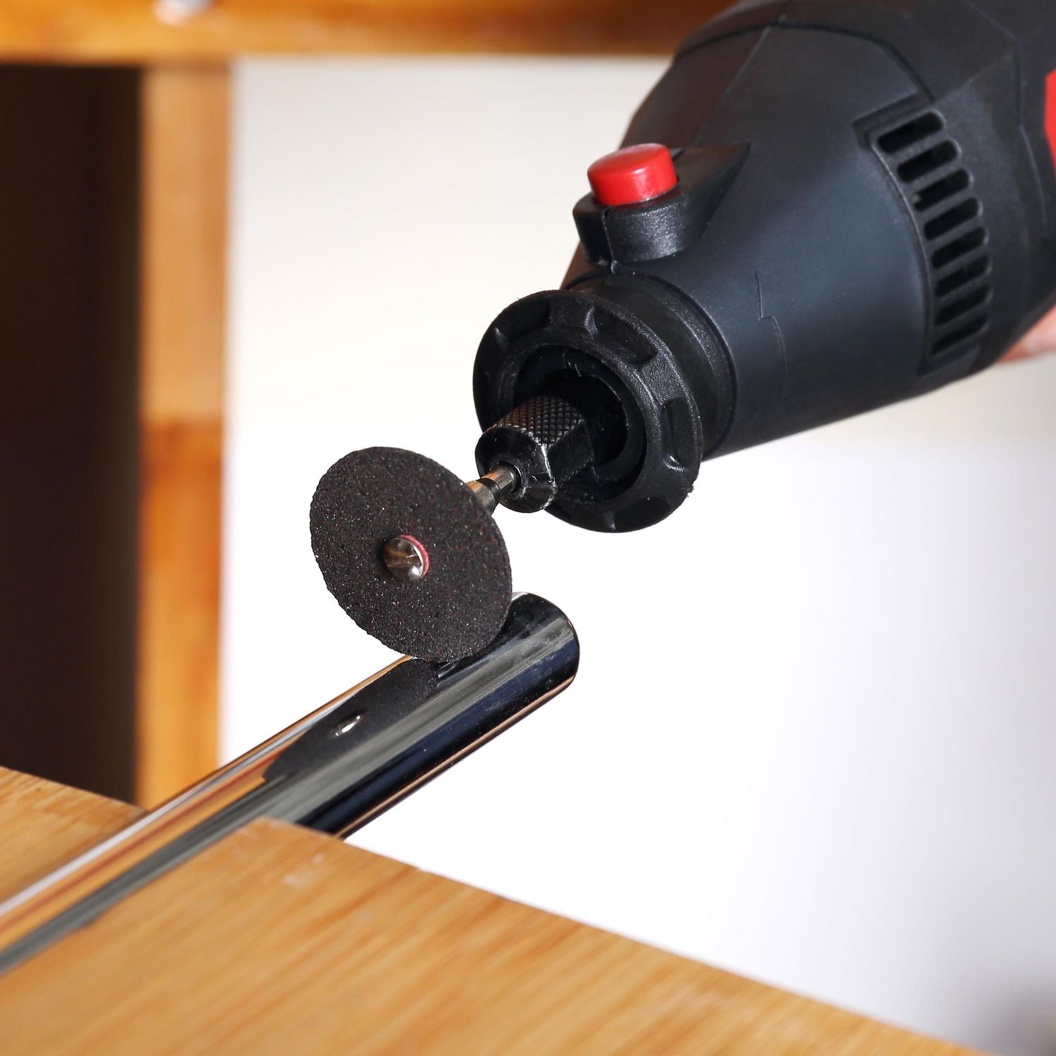 Outil rotatif filaire Hyper résistant de 1,5 A, vitesse variable avec 105 accessoires rotatifs et étui de rangement, état neuf, 120 V