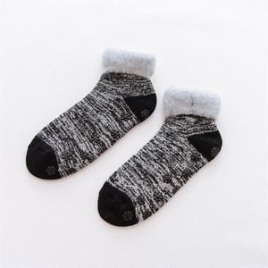 Femmes Hiver Thickened Plush Chaussettes polaires Non-dérapant plancher chaussons courtes Sports Chauses chaussette noir