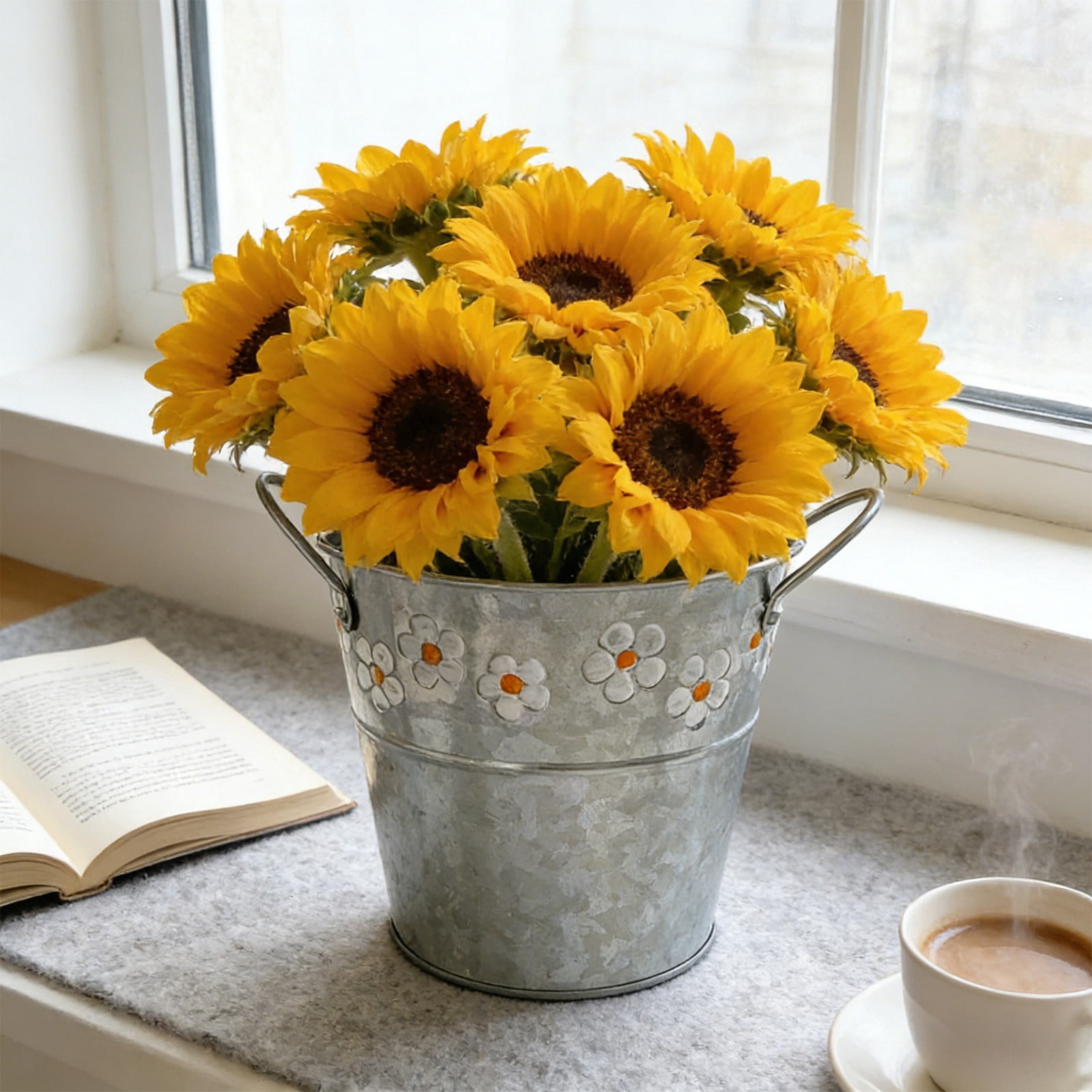 Vacemry Vintage Floral Tin Watering Can, Handheld Flower Bucket Sprinkler, Double Ear Iron Watering Pot, Fresh Flower Arrangement Bucket for Garden Patio Balcony Indoor Plants Watering Decor