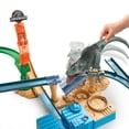 thumbnail image 4 of Hot Wheels Jurassic World Clash ‘N Crash Track Set, For Kids 3 Years Old & Up, 4 of 5