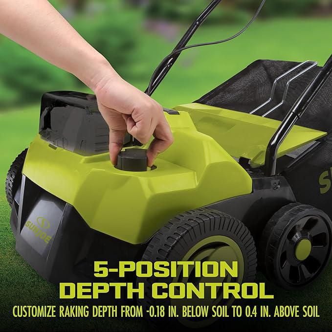 Sun Joe 24V-X2-DTS15 Scarificateur + Décompacteur Sans Fil 24 Volts | 5 Positions de Profondeur | 14 pouces | Moteur Sans Balais | avec 2 x Batteries 4.0-Ah + Chargeur*
