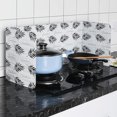 thumbnail image 1 of Agiferg Home Kitchen Stove Foil Plate Prevent Oil Splash Cooking Hot Baffle Kitchen Tool, 1 of 2