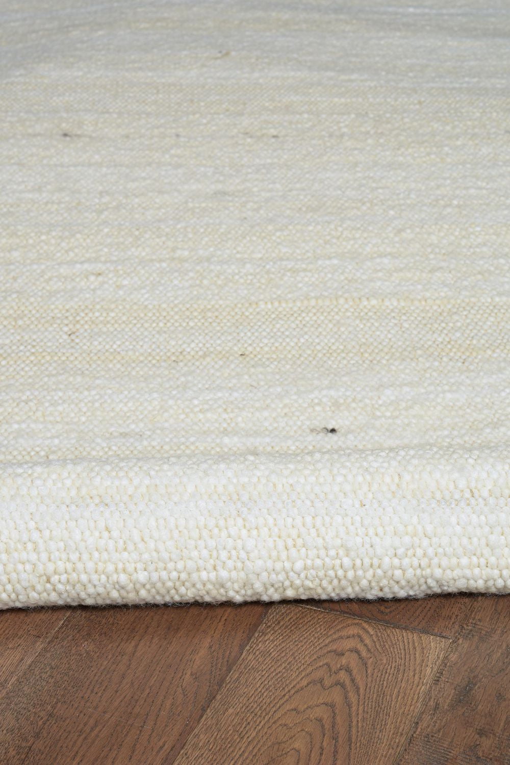 Tapis d'appoint Berbère Verginia naturel & ivoire de 1 pi 10 po x 2 pi 10 po