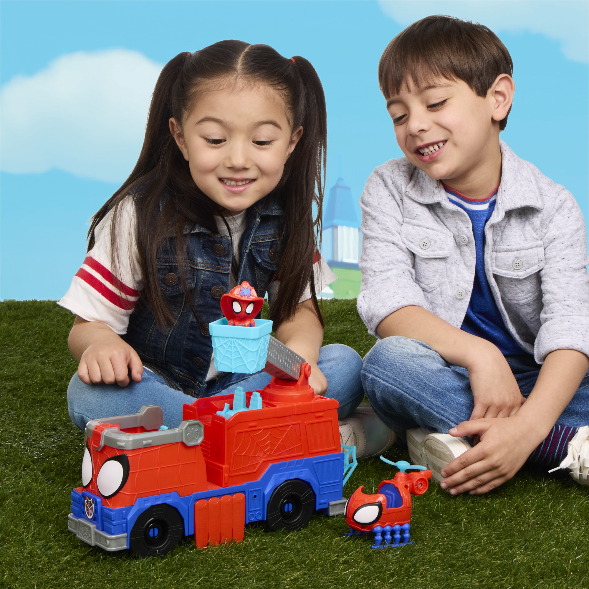 Marvel Spidey and his Amazing Friends Rescue-Webs Firetruck, Ages 3 and Up