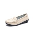 thumbnail image 1 of Innerwin Mocassins pour Femmes à Enfiler Ballerines Basses Légères Chaussures Bateau Bout Rond Marche Beige 10, 1 of 7