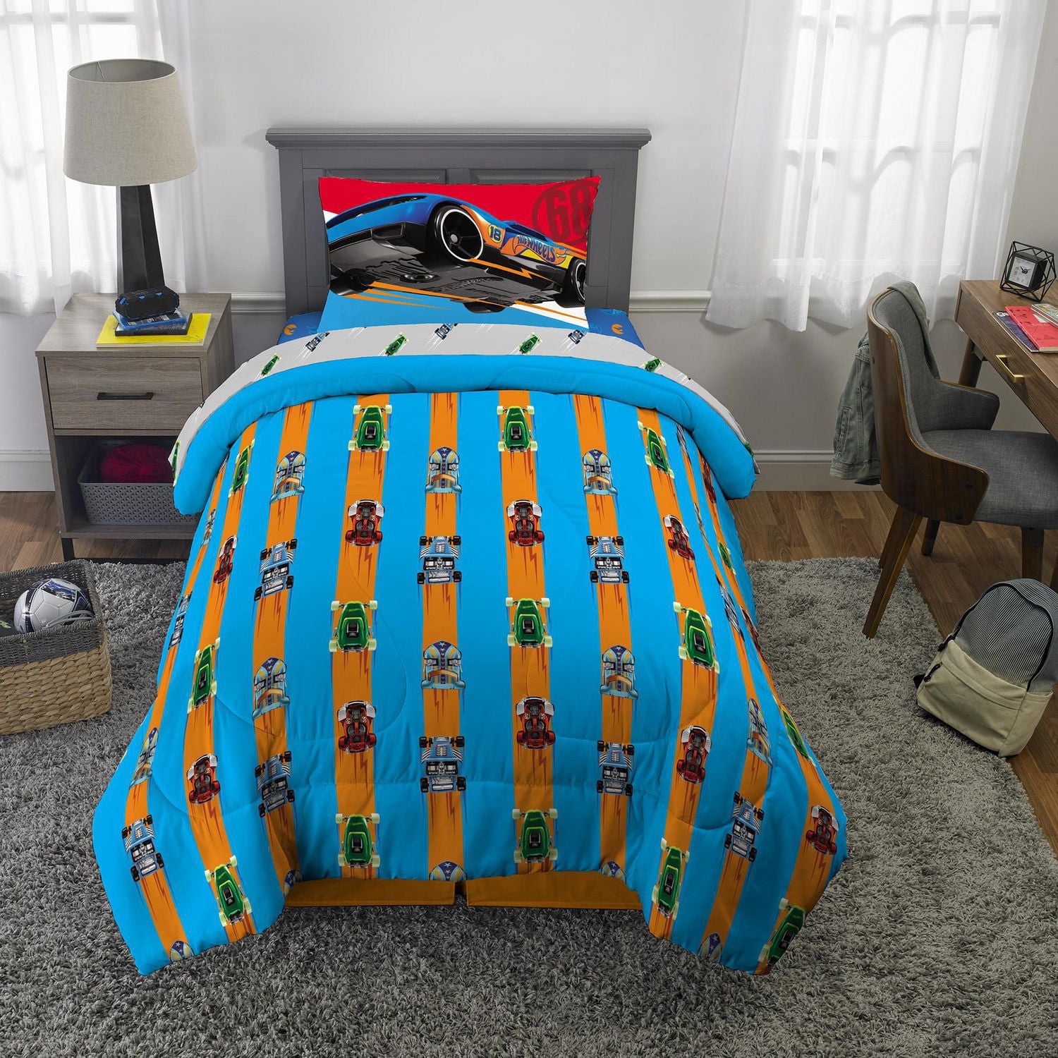 Hot Wheels "Fast Pace" Twin/Full Comforter and Pillowcase