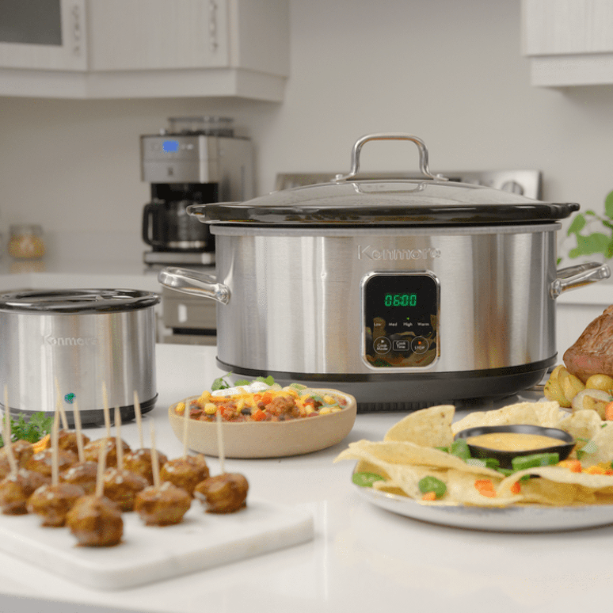 Kenmore 7-Qt Programmable Slow Cooker with Dipper (6.6L), Black & Silver, Easy to Use for Family Meals