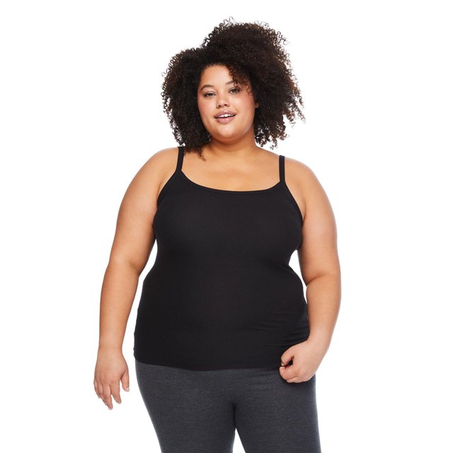 George Débardeur Côtelé pour Femme Grande Taille en Noir, Orienté vers l'Avant sur un Modèle Grande Taille, Fait d'Un Tricot Côtelé Extensible avec Bretelles spaghetti, Encolure Ronde et Ourlet Droit, Assorti à des leggings Gris Foncé sur Fond Blanc, Idéal pour Superposer Ou Porter de Façon Décontractée.