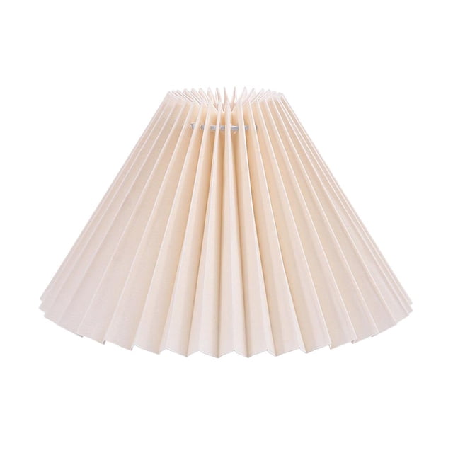 Abat-jour en Tissu Rétro en Forme d'Éventail, Cache Anti-Poussière - Hôtel beige_24 cm. un Abat-Jour en Tissu Beige en Forme d'Éventail avec design Plissé et Cadre en Métal, Mesurant 24 cm de Diamètre Inférieur et 16 cm de Hauteur Oblique. Convient aux Luminaires Intérieurs et Extérieurs, Y Compris les Couloirs, les Escaliers et les Chambres. Ampoules Faciles à Clipser pour un Usage Décoratif.