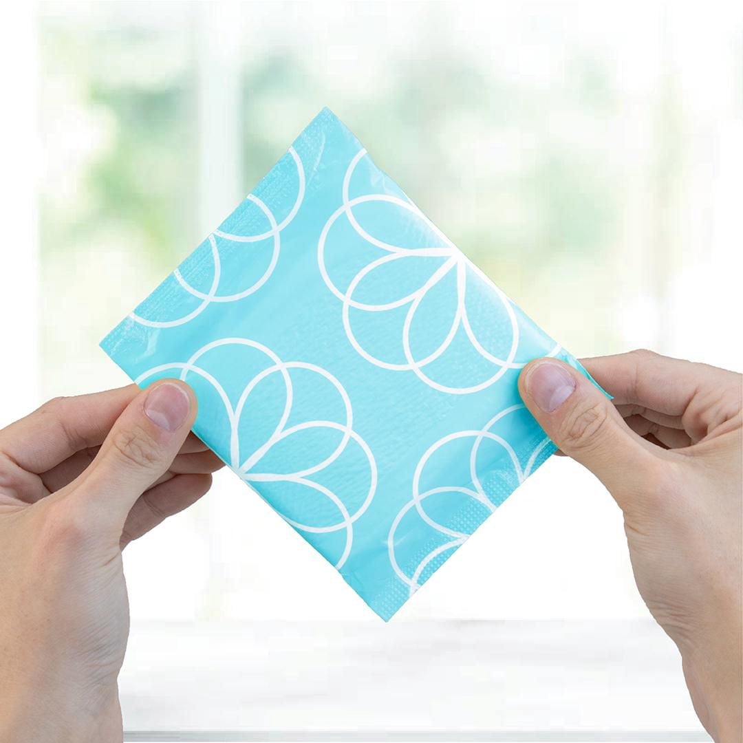Equate Extra Long Super Ultra Thin Pads with Flexi-Wings®