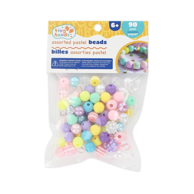 TINY HANDS Perles Pastel Assorties, Lot de 90 Pcs avec Perles Rondes et en Forme d'Étoile en Rose Pastel, Jaune, Bleu, Violet et Transparent. Format pour 6 Ans et Plus, Idéal pour Perler, Bijoux DIY, Bricolages en Classe et bracelets Personnalisés, Emballé dans un Sac Transparent Refermable avec Entête de Marque.