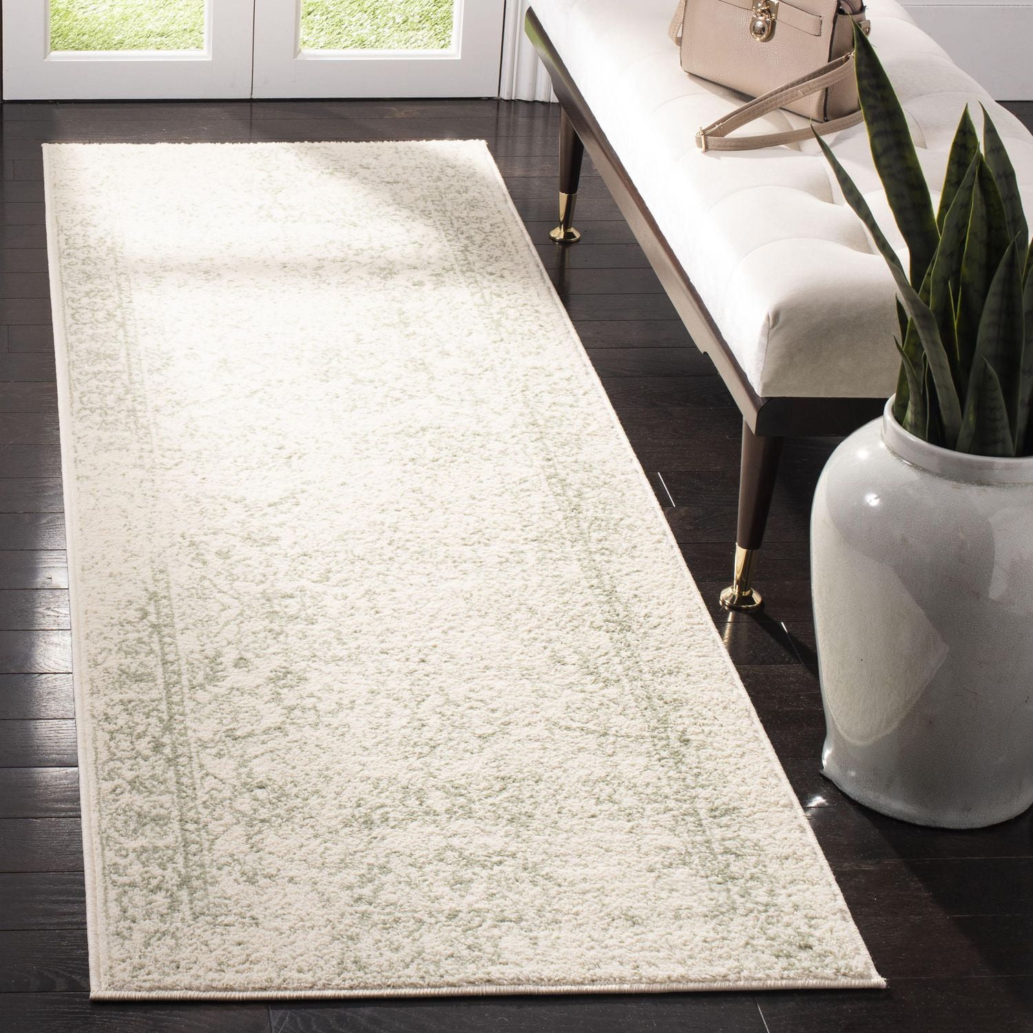 SAFAVIEH Adirondack Wyatt Traditional Area Rug
