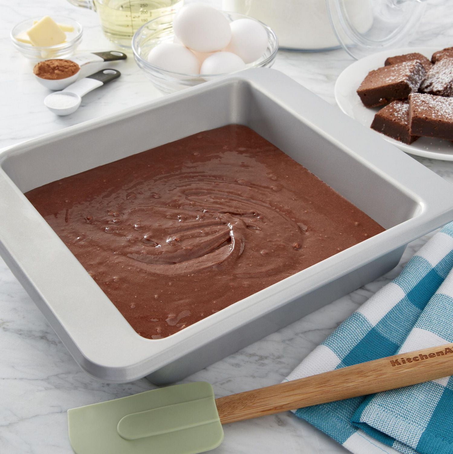 Moule à gâteau carré KitchenAid de 9 po