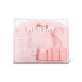 thumbnail image 1 of MONDAY Haircare COFFRET CADEAU CHEVEUX + CORPS DEEP MOISTURE avec le Shampooing MOISTURE, le Revitalisant MOISTURE, le Gel Douche MOISTURE et le Masque Capillaire DEEP MOISTURE, 1 of 9