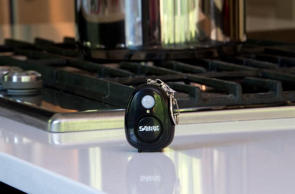 Sabre Alarme de sécurité personnelle et détecteur de mouvement noir