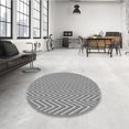 thumbnail image 4 of Ahgly Company Tapis de Zone Rond d'Intérieur Lavable à la Machine, Style Transitionnel, Gris Argenté, 6 Pieds Rond, 4 of 7
