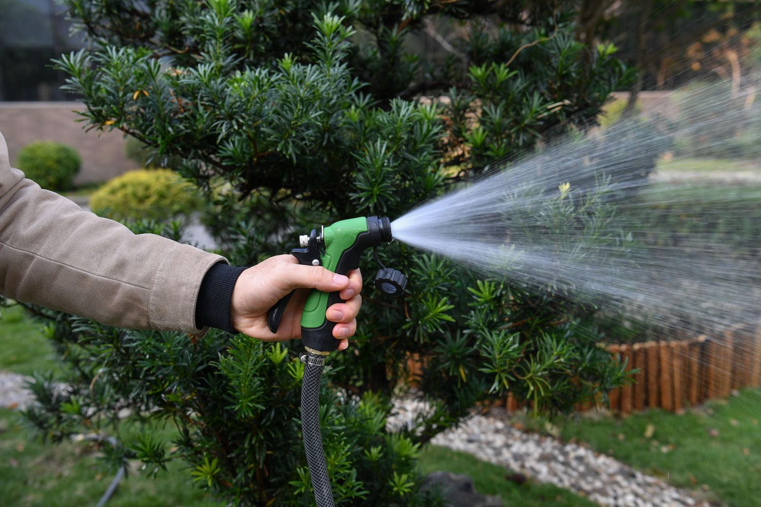 Expert Gardener Adjustable Rear Trigger Nozzle