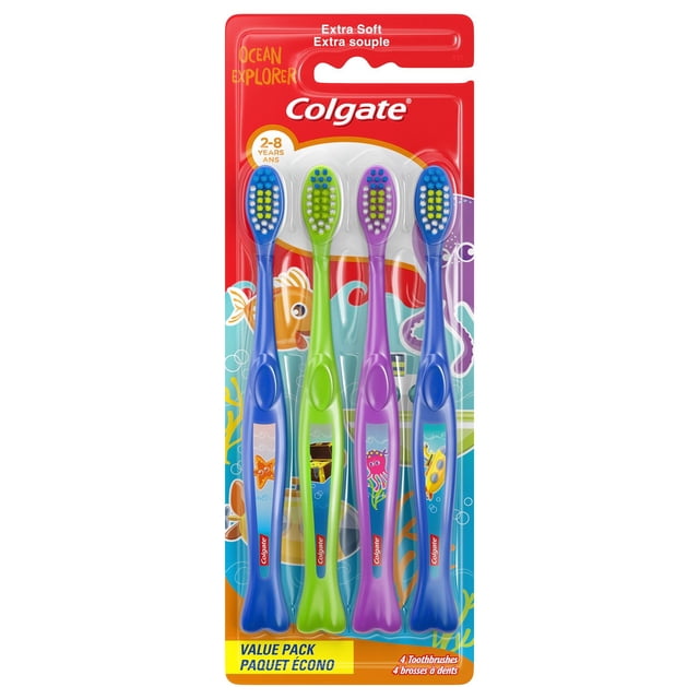 Colgate Ocean Explorer Brosse à Dents pour Enfants Extra Souple, Lot de 4, avec Quatre Brosses à Dents à Poils Extra Souples en Bleu, Vert et Violet avec Poignées à Thème Océan, Conçues pour les Enfants de 2 à 8 Ans pour Nettoyer en Douceur les Dents de Bébé et d'Adulte avec des Poils Multi-Hauteur et des Repose-Pouces pour un Contrôle Facile.