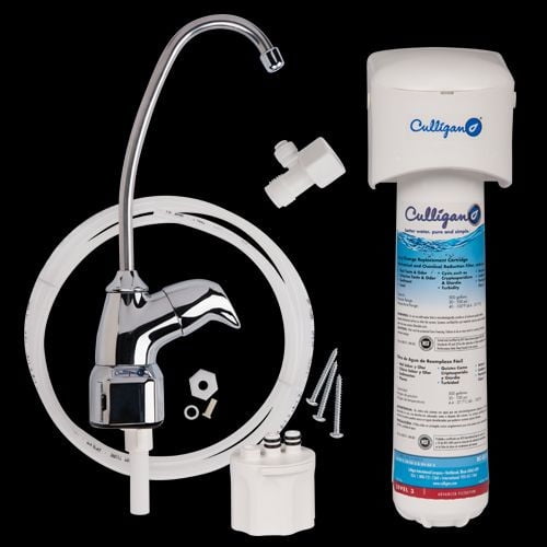 Culligan RV-EZ-3 Filtre d'Eau Fraîche Convient sous l'Évier pour Filtrer l'Eau Potable; sous l'Évier; Cartouche de Filtre Avancée Niveau 3