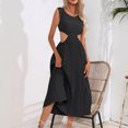 thumbnail image 1 of Moins de 10, Robe Plissée Sans Manches à Taille Dévoilante Unie pour Femme, Robe Sans Manches Unie Stylée avec Design Plissé et Style à Taille Dévoilante pour un Style Moderne, 1 of 7