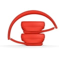 thumbnail image 4 of Casque Supra-Auriculaire Sans Fil Beats Solo3 Remis à Neuf - Puce W1, Bluetooth Classe 1, 40 Heures d'Écoute, Microphone et Commandes Intégrés - (Rouge), 4 of 7