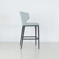 thumbnail image 3 of Tabouret de Bar à Dossier Ailé Rembourré de Qualité Contractuelle Cabo (26 Po/29 Po), 3 of 5