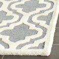 thumbnail image 5 of Safavieh Cambridge Argent Tapis de Transition - 2'6" x 22', 5 of 5