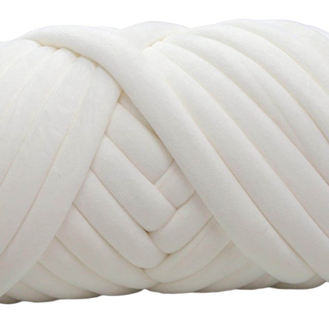 1kg Velvet Chunky Yarn Arm Knitting Sweaters Hats Scarf Tapestry Hand Knit Weight Rug Making Hand Knit Pet Bed Crocheting White