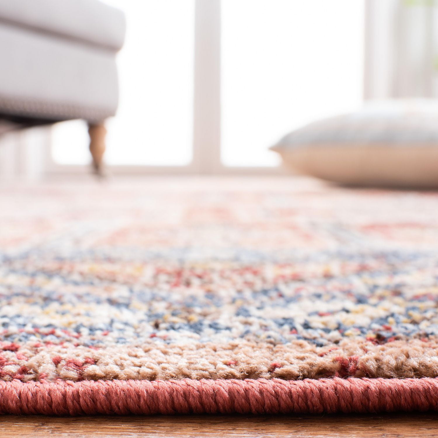 SAFAVIEH Bijar Pavel Tapis Traditionnel