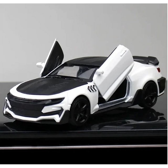 1:36 Chevrolet Camaro High Simulation Alloy Model Car Metal Sedan Die Casting Collection Toy Car Boy Toy Children Gift white boxed