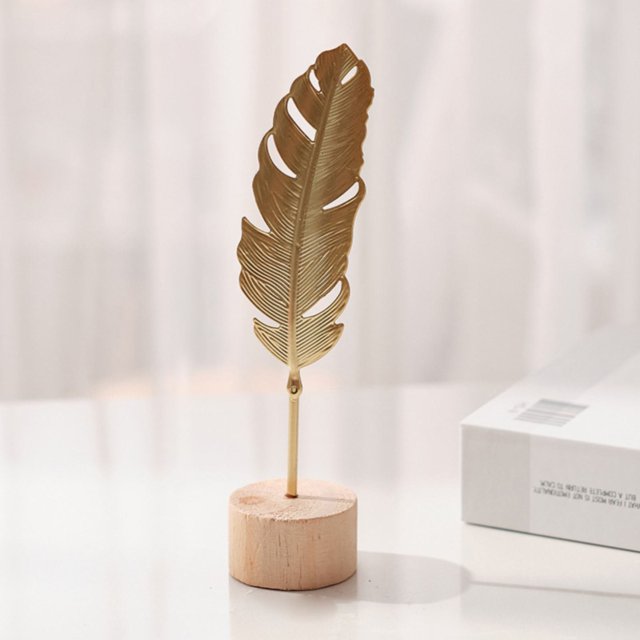 Desktop Decor Leaf Decor Metal Golden Leaf Ornaments And Base Modern Simple Gold Leaf Table Sculpture For Living Room Bedroom Bookshelf Desktop Decoratio
