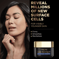 thumbnail image 2 of L'Oréal Paris Night Moisturizer, Age Perfect Cell Renewal, Antioxidant Recovery Complex - Reduces look of Wrinkles, For Firmer & More Radiant, 48 ml, 2 of 6