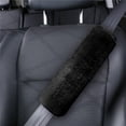 thumbnail image 4 of Coussin d’épaule pour ceinture de sécurité Auto Drive en fausse peau de mouton pour adultes et enfants, protection de voyage douce et confortable, noir, 4 of 4