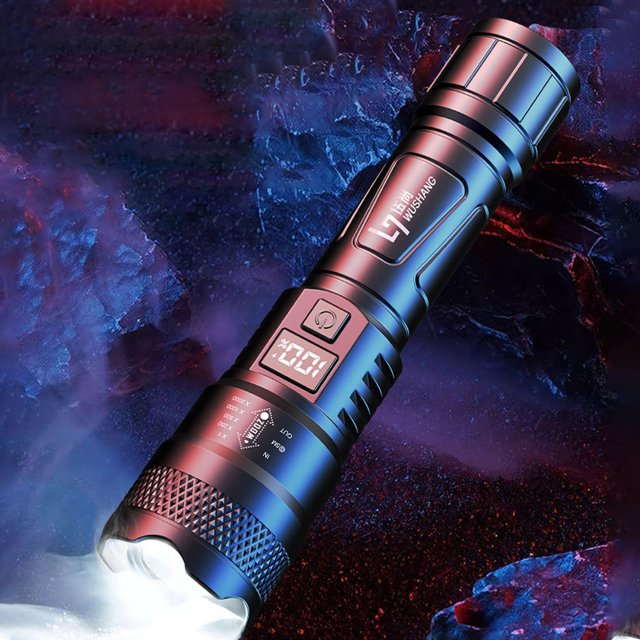 EGNMCR Camping & Randonnée Affichage Numérique Intelligent Lampe de Poche LED USB Rechargeable Haute Puissance Zoom Télescopique Lampe de Travail Portable Lampe de Poche