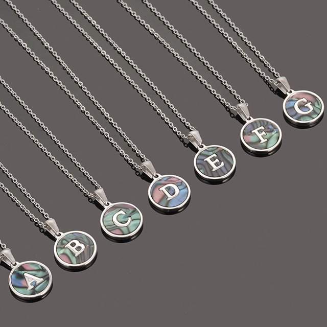 Colliers, Collier Lettre Coquille Mignonne pour Filles, Pendentifs Pièce pour Filles en Acier Inoxydable Colliers Initiale pour Femmes Bijoux Rond