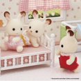 thumbnail image 3 of Calico Critters Hopscotch Rabbit Twins, Lot de 2 figurines de poupée à collectionner avec accessoire Pushcart, 3 of 6