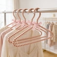 thumbnail image 4 of Cintre pour Robe de Mariée / Cintre pour Robe de Soirée avec Perle et Nœud / Cintre Robuste pour Vêtements Formels / Plastique ABS Robuste pour Garde-Robe à la Maison Ou Rangement de Boutique Nuptiale, 4 of 6