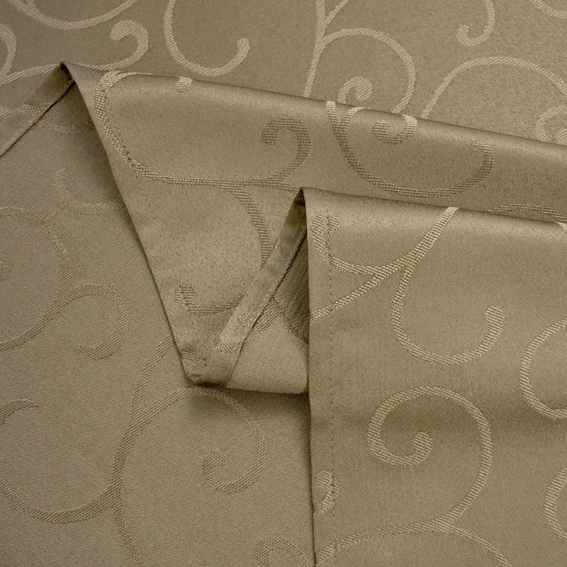 Ensemble de 4 serviettes de table carrées 45,7 x 45,7 cm (18 x 18 pouces), imperméables, épaisses et unies, à motif damassé et volutes, couleur taupe. Résistantes aux liquides et aux taches.