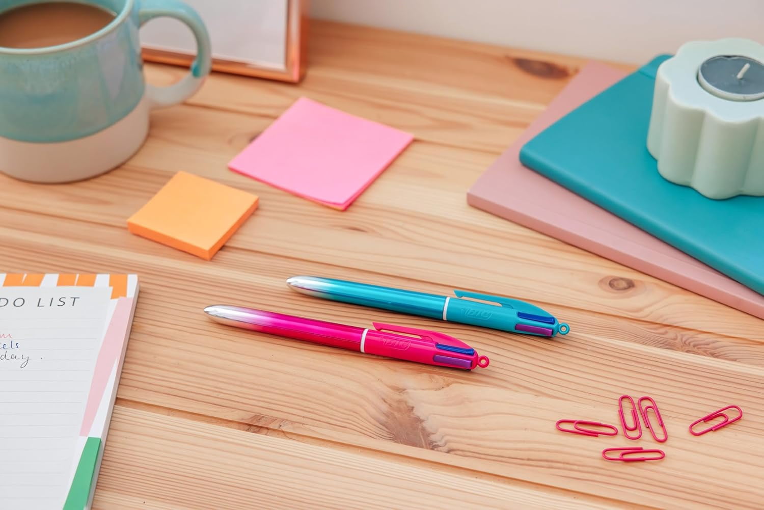 BIC 4 couleurs fluides stylos-billes rétractables