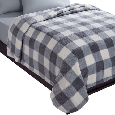 HOMETRENDS Faux Shearling Blanket
