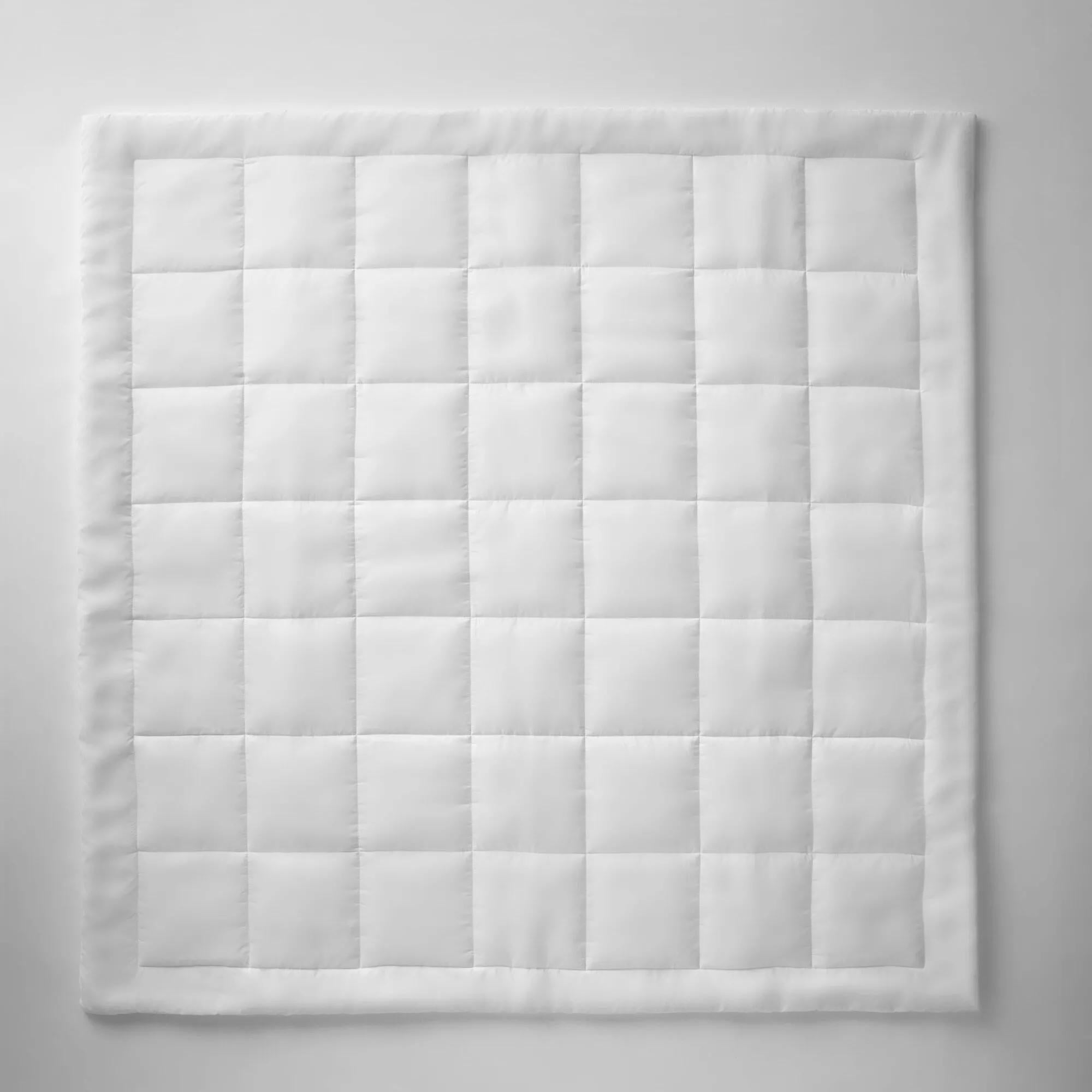Bouclair White Basic Polyester Duvet - King Size 92 X 108 in (233.68 X 274.32 cm)